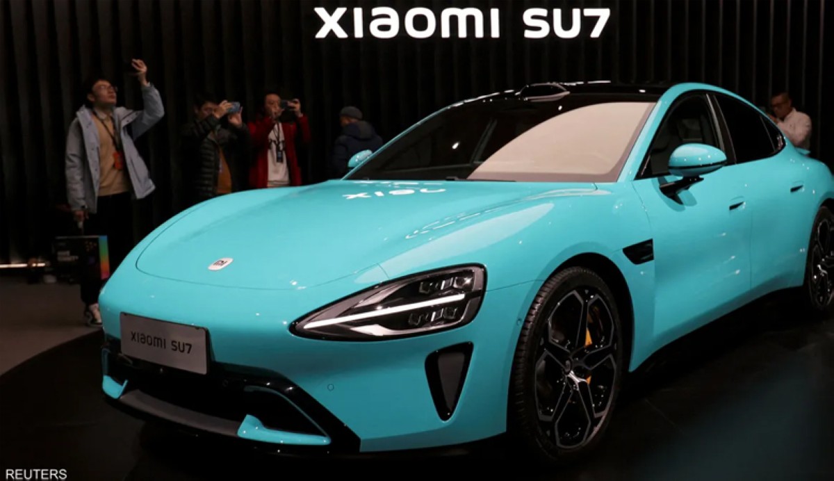 بعد الهواتف الذكية.. شاومي تكشف النقاب عن أول سيارة كهربائية