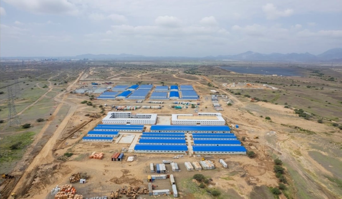 سلطنة عمان.. وضع حجر الأساس لمشروع 'بولي سيليكون'