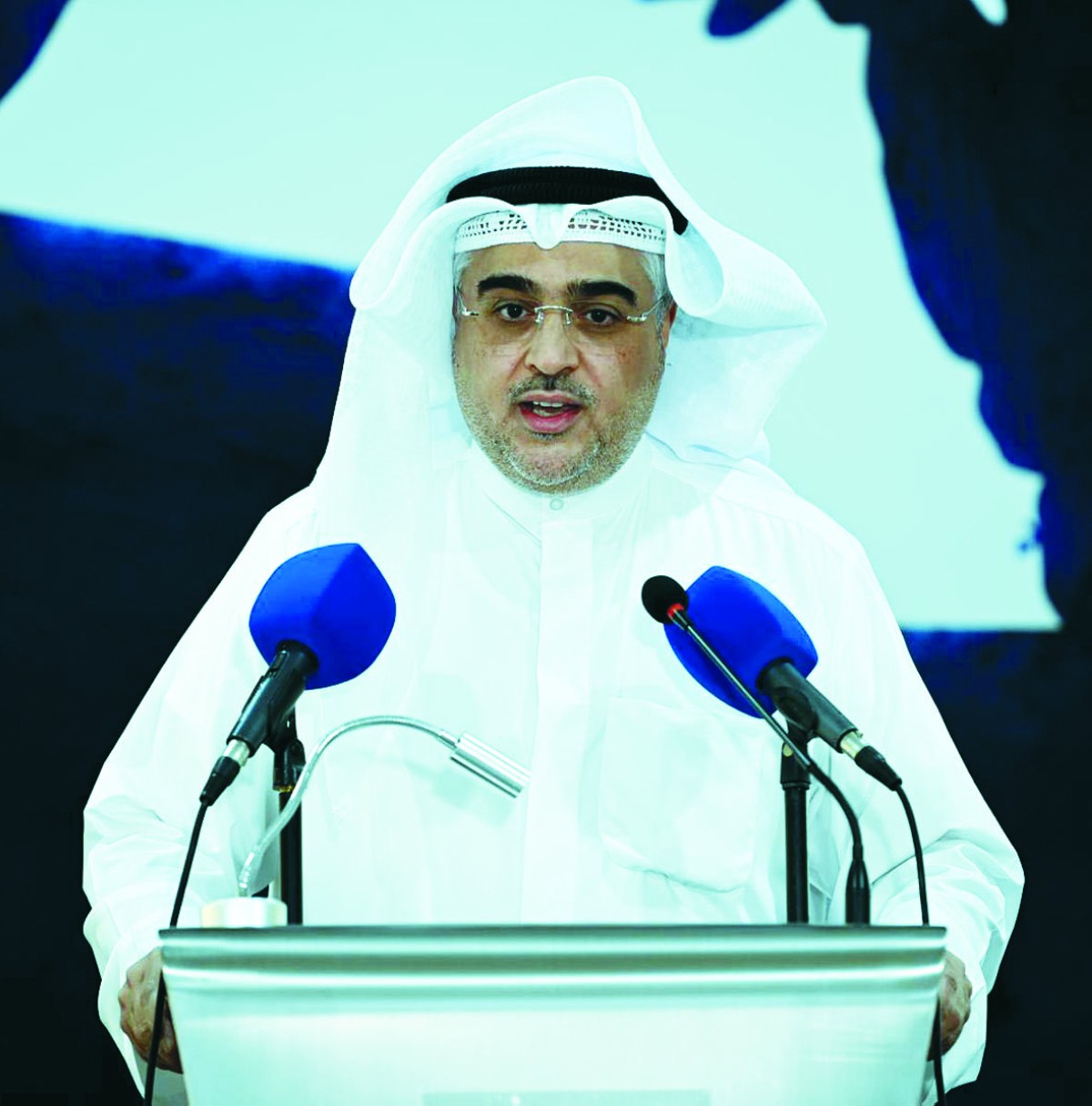 طائرة 'أمة 24' تقلع بـ255 مرشحاً بينهم 14 امرأة