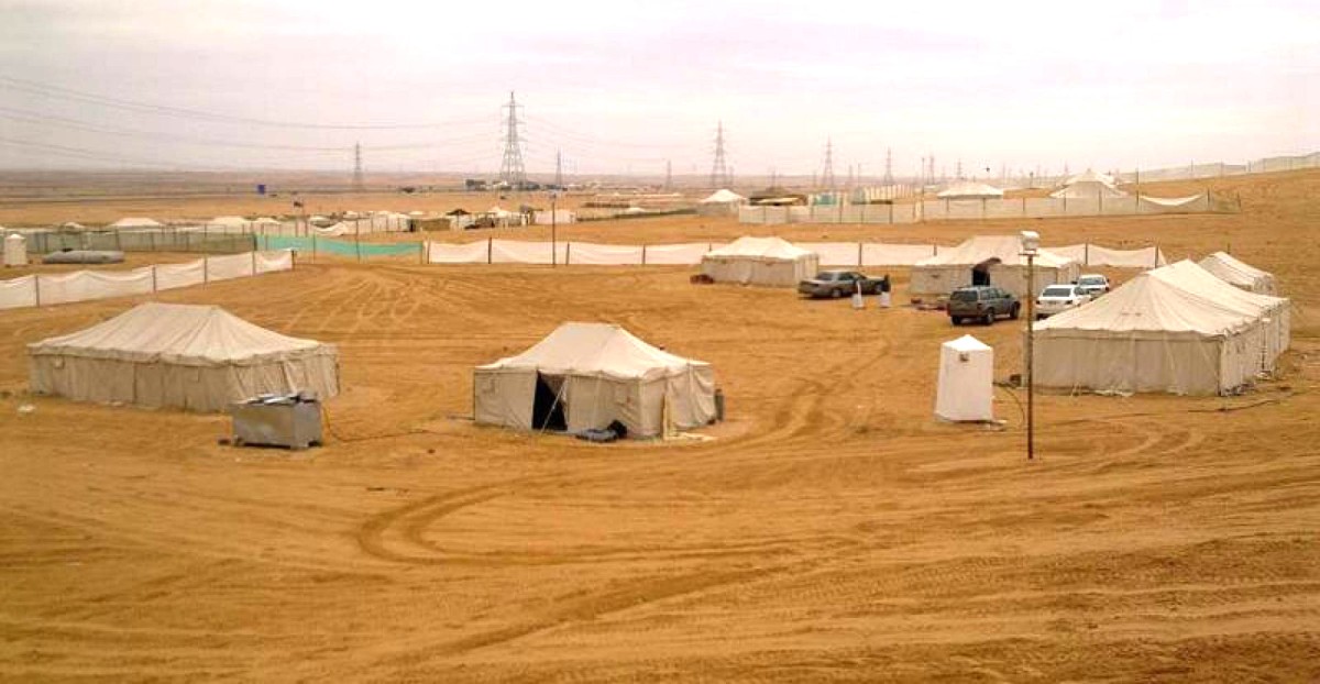 السماح بإقامة مخيمات تجارية ترفيهية مقابل 300 دينار شهرياً