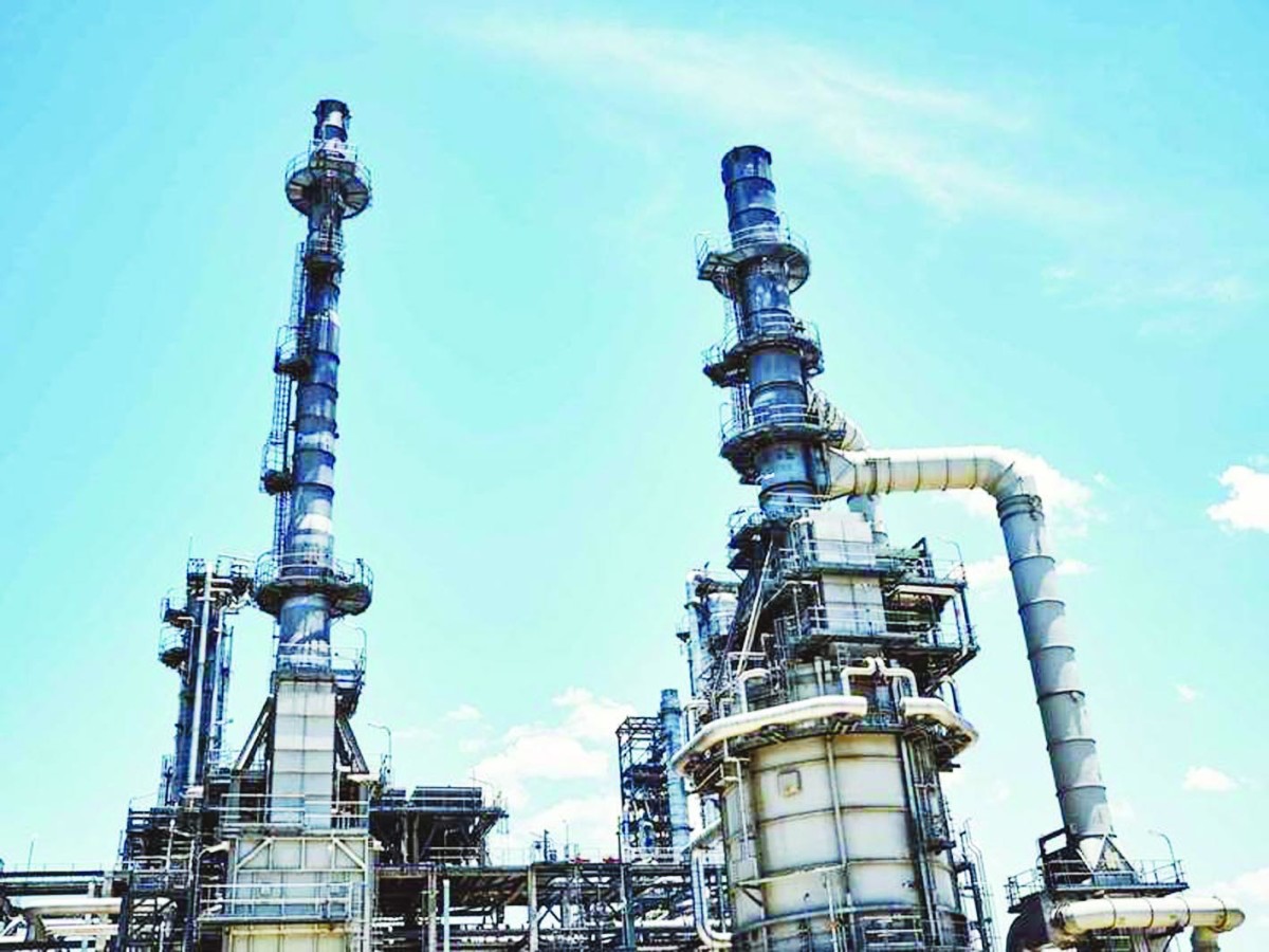 تعافي إنتاجية 'مصفاة فيتنام' يعزز تمسك 'البترول العالمية' بحصتها في المشروع