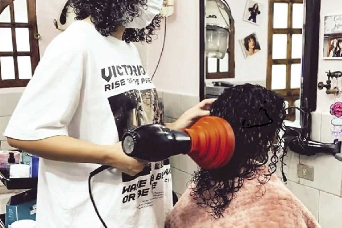 زيارة صالون تجميل تتلف كلى تونسية مقيمة في فرنسا