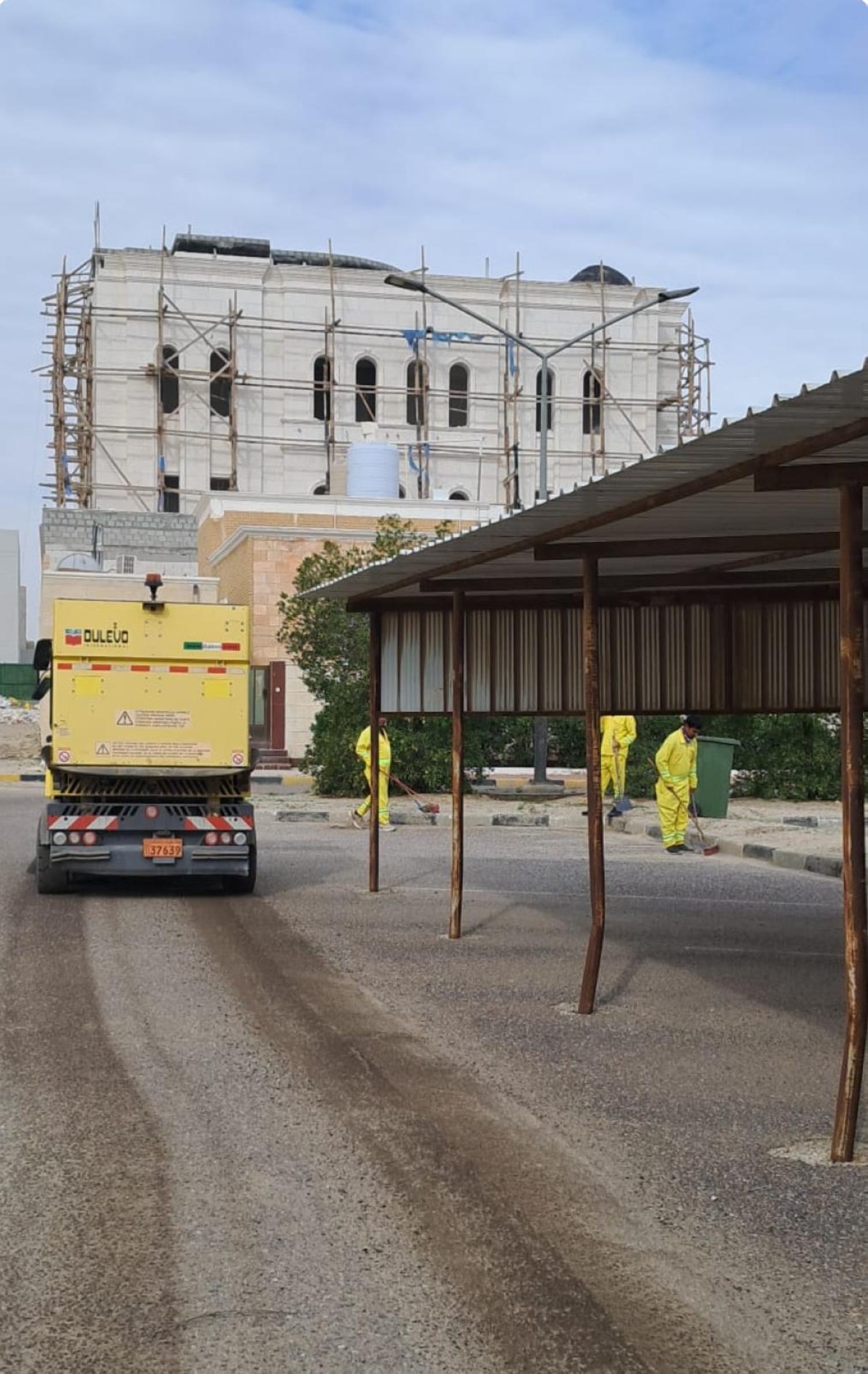 البلدية: فرق النظافة سخرت إمكاناتها اللوجستية لتجهيز مراكز الاقتراع في 124 مدرسة