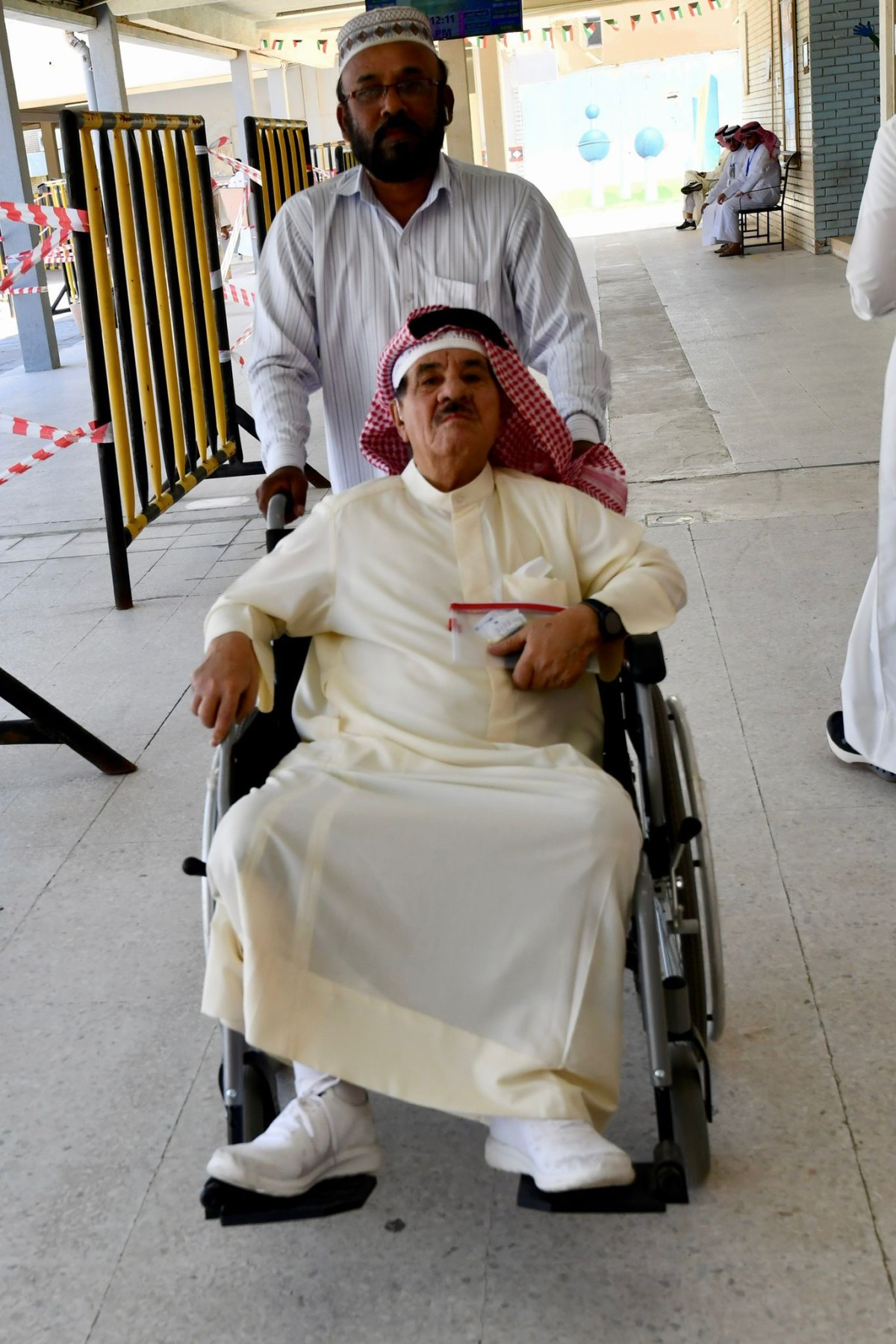 الدائرة الخامسة: كثافة على أبواب اللجان .. وكبار السن أول الحاضرين