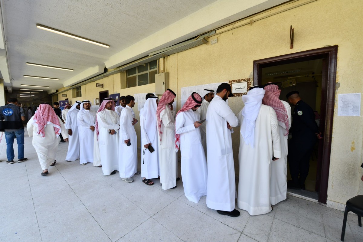 الدائرة الخامسة: كثافة على أبواب اللجان .. وكبار السن أول الحاضرين