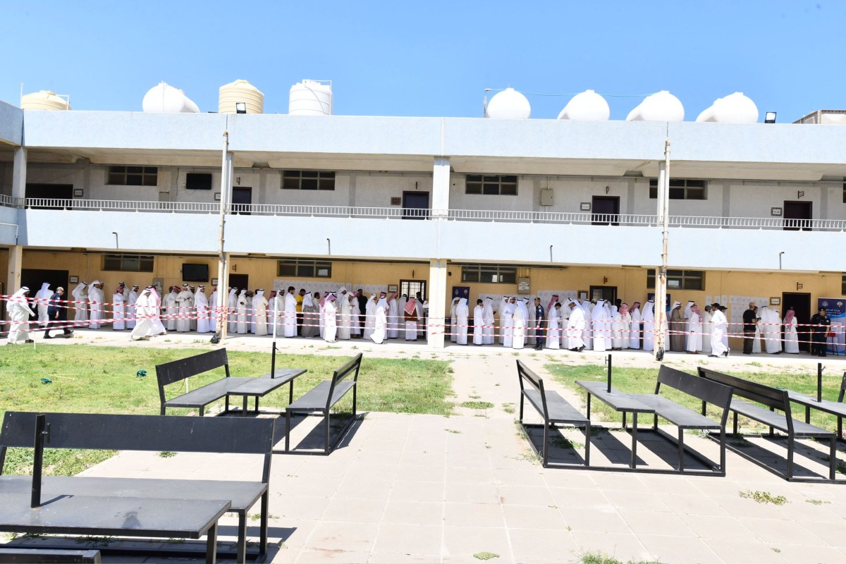 الدائرة الخامسة: كثافة على أبواب اللجان .. وكبار السن أول الحاضرين