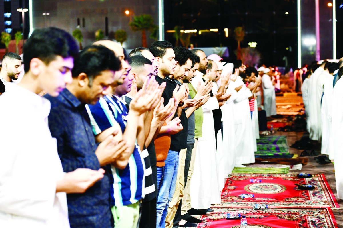 عشرات آلاف المصلين التمسوا ليلة القدر بمختلف مساجد الكويت