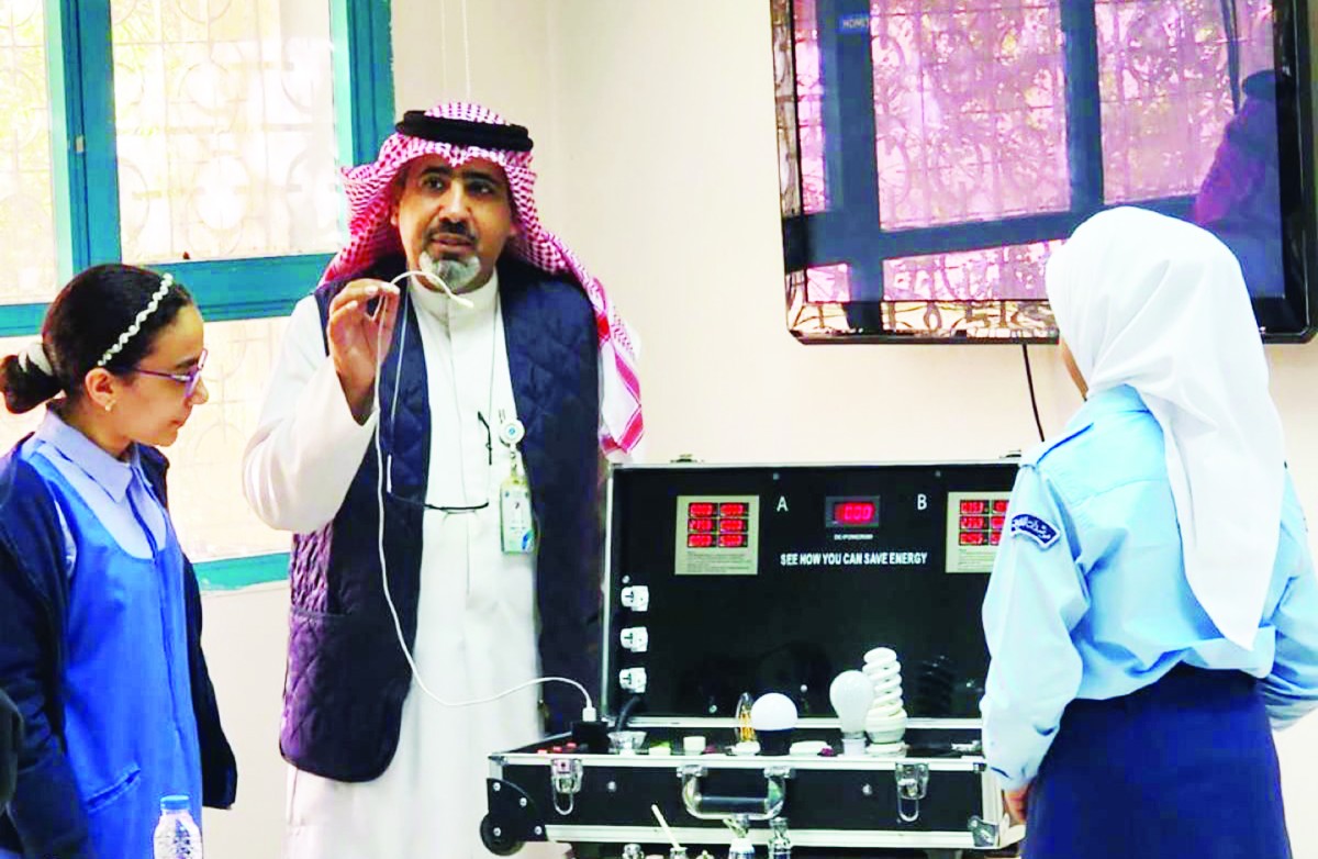 'الكهرباء' تجري 109 آلاف تحليل عينة لمياه الشرب سنوياً
