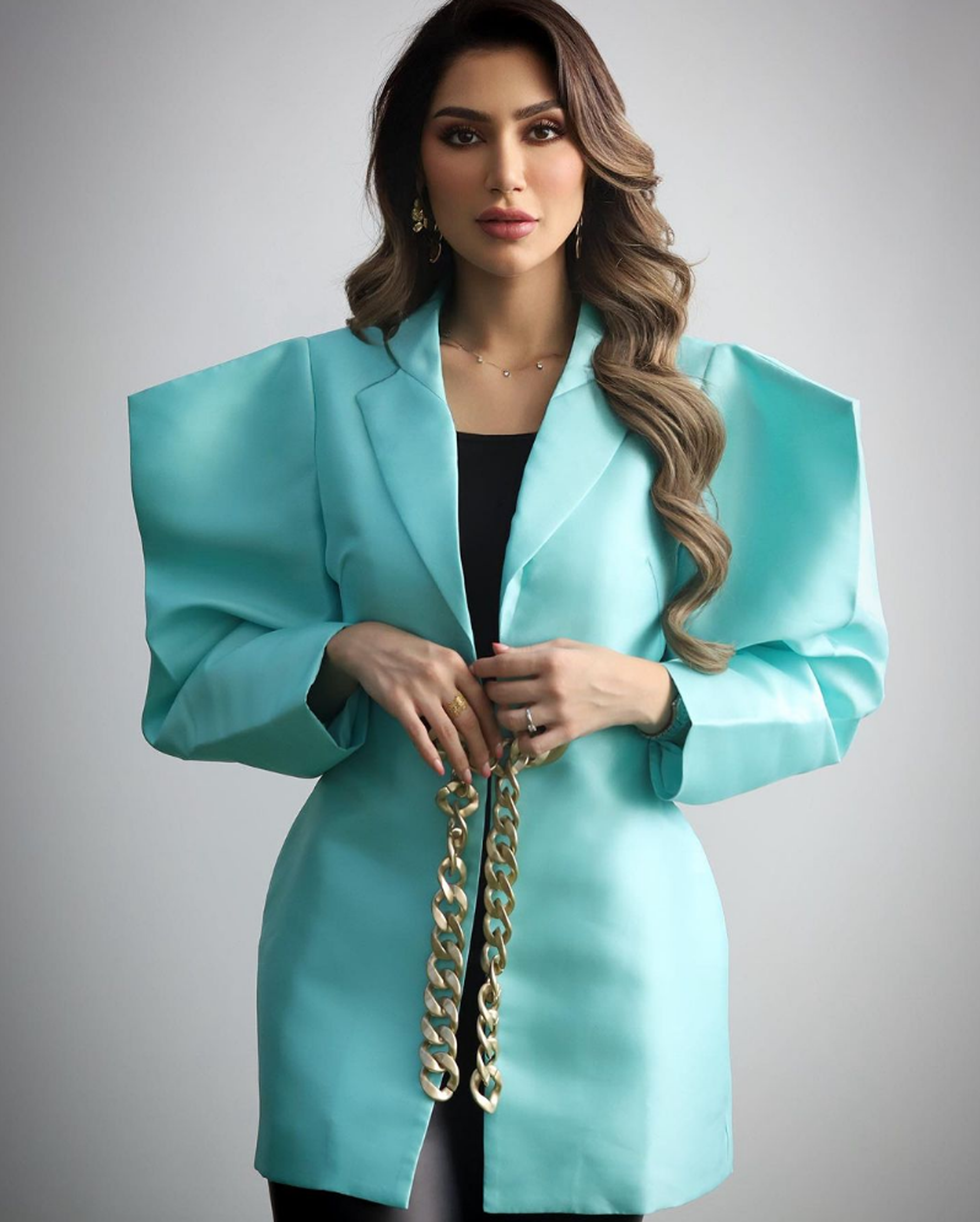 شبنم: أحب شاروخان... وأحلم بالعمل في 'بوليوود'