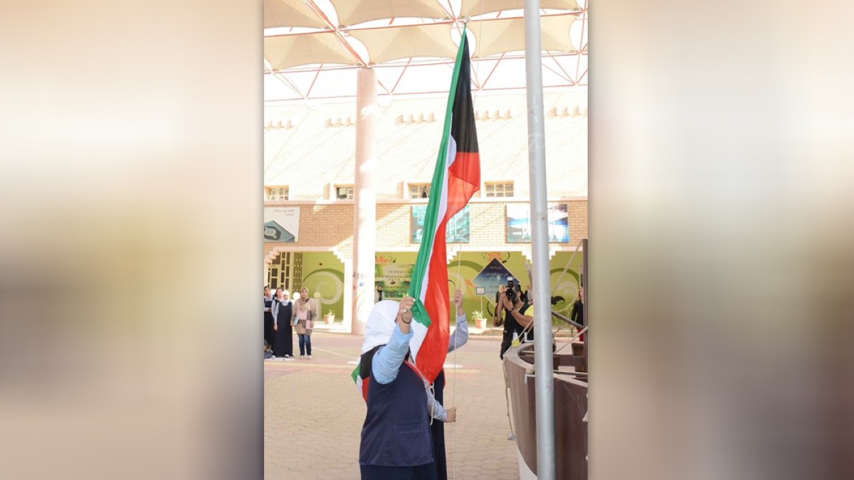 'التربية ': تجديد أعلام دولة الكويت بالمدارس والمحافظة على سلامتها