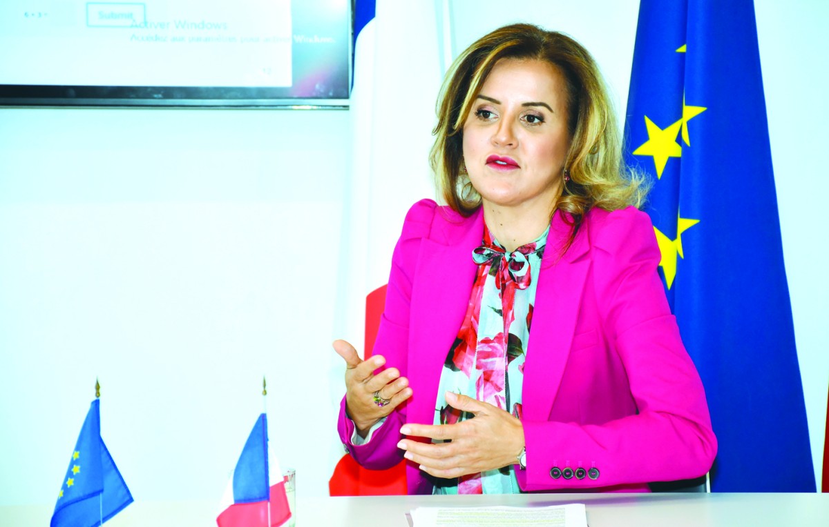 السفيرة الفرنسية: تلقينا 8 آلاف طلب تأشيرة في 3 أشهر... والفريق القنصلي ينجز 150 يومياً