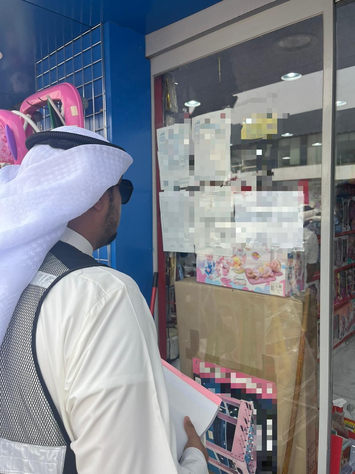 البلدية: تحرير 13 مخالفه عدم تجديد وتركيب إعلان دون ترخيص