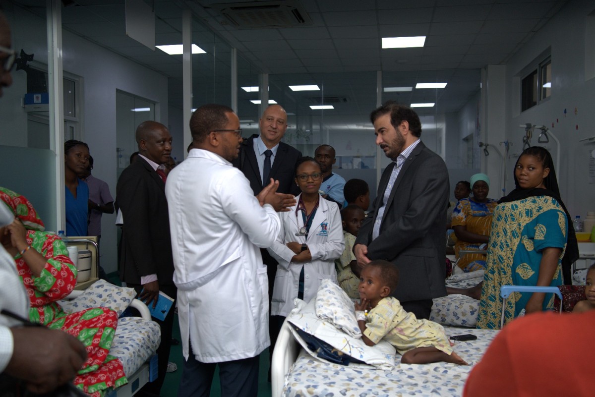 السعيدي: لدينا طواقم طبية متخصصة وأجرينا مئات العمليات الجراحية مجانا