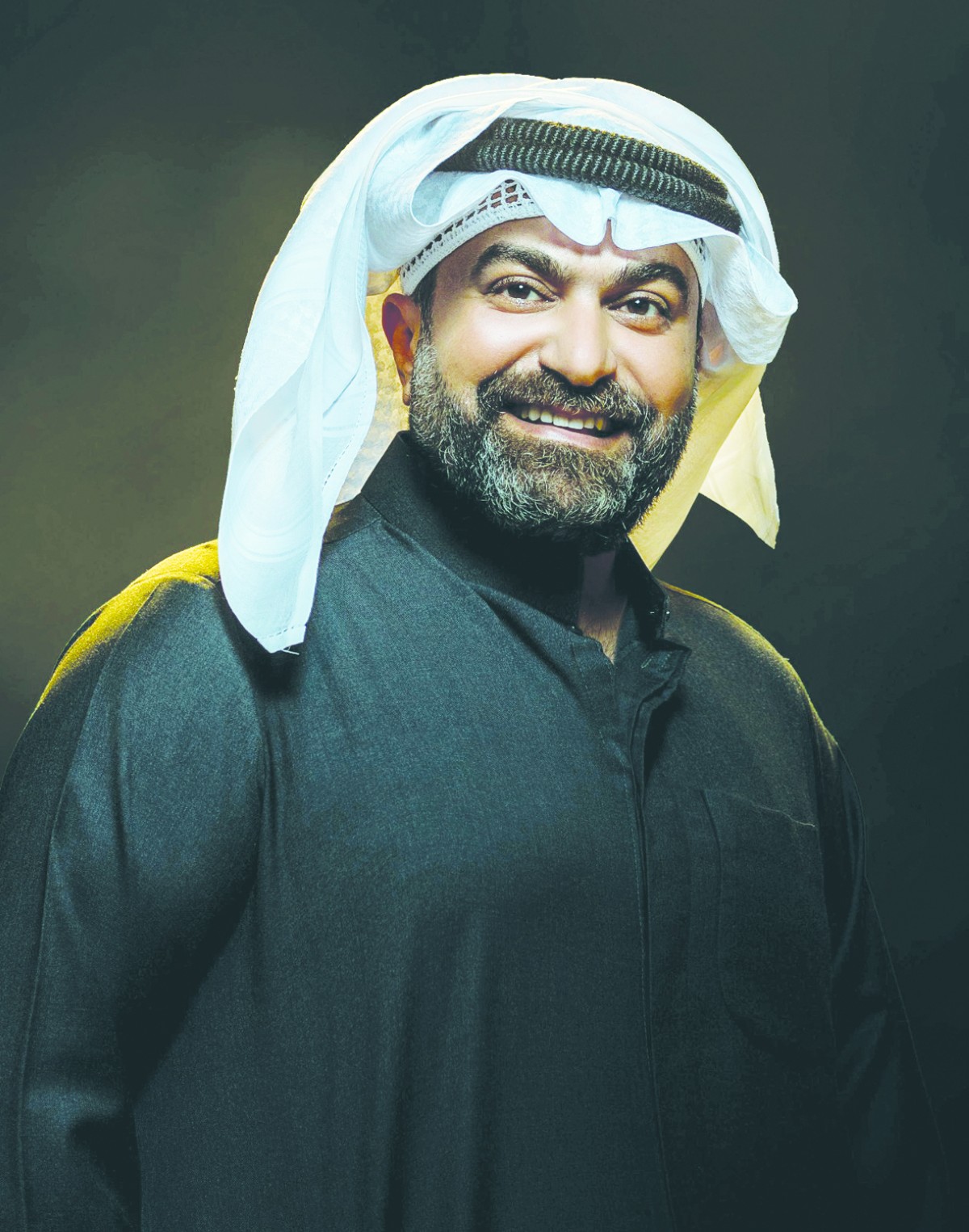 نجوم الفن: 'نحن عصاك اللي ما تعصاك يا صاحب السمو'