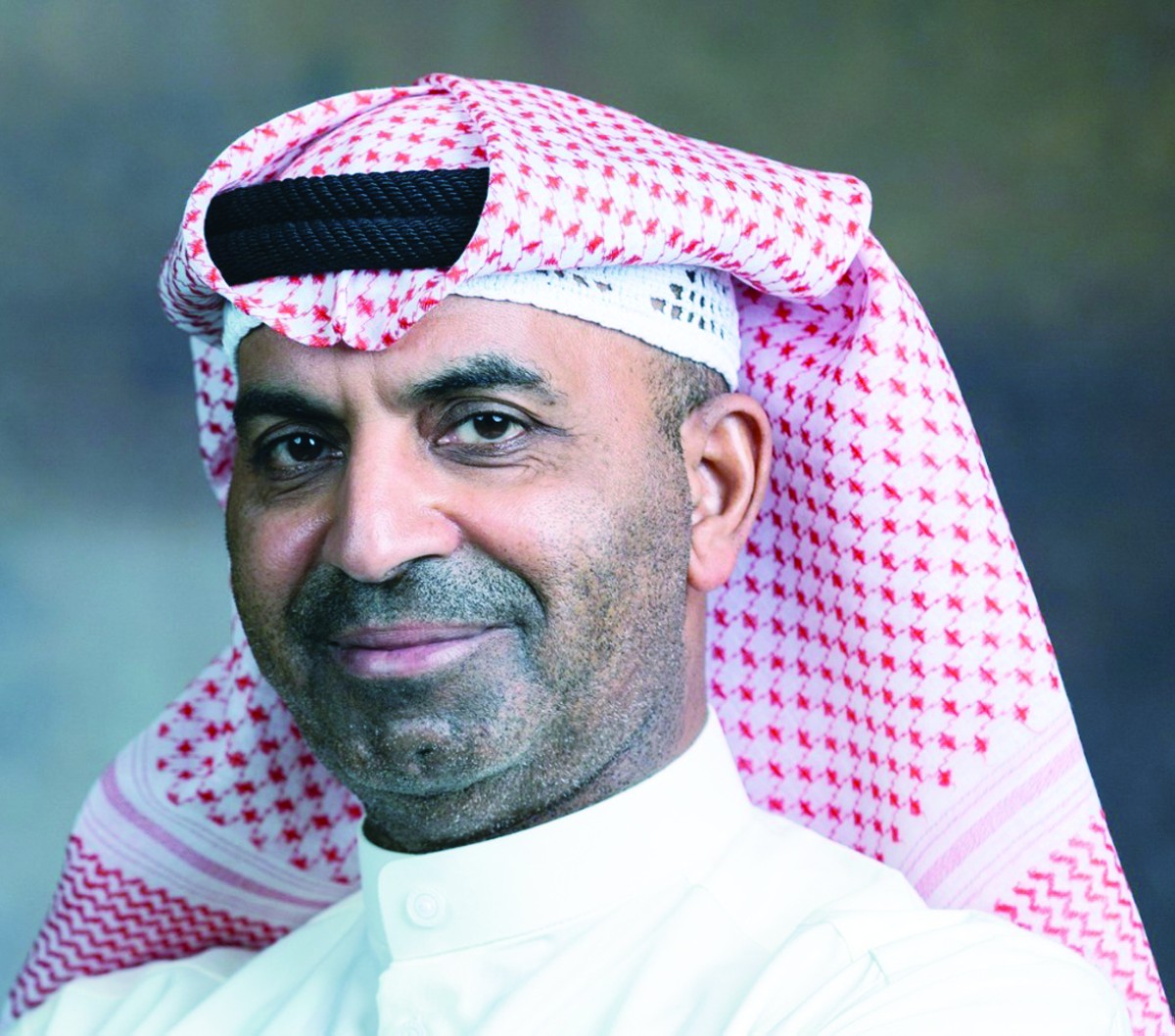 نجوم الفن: 'نحن عصاك اللي ما تعصاك يا صاحب السمو'