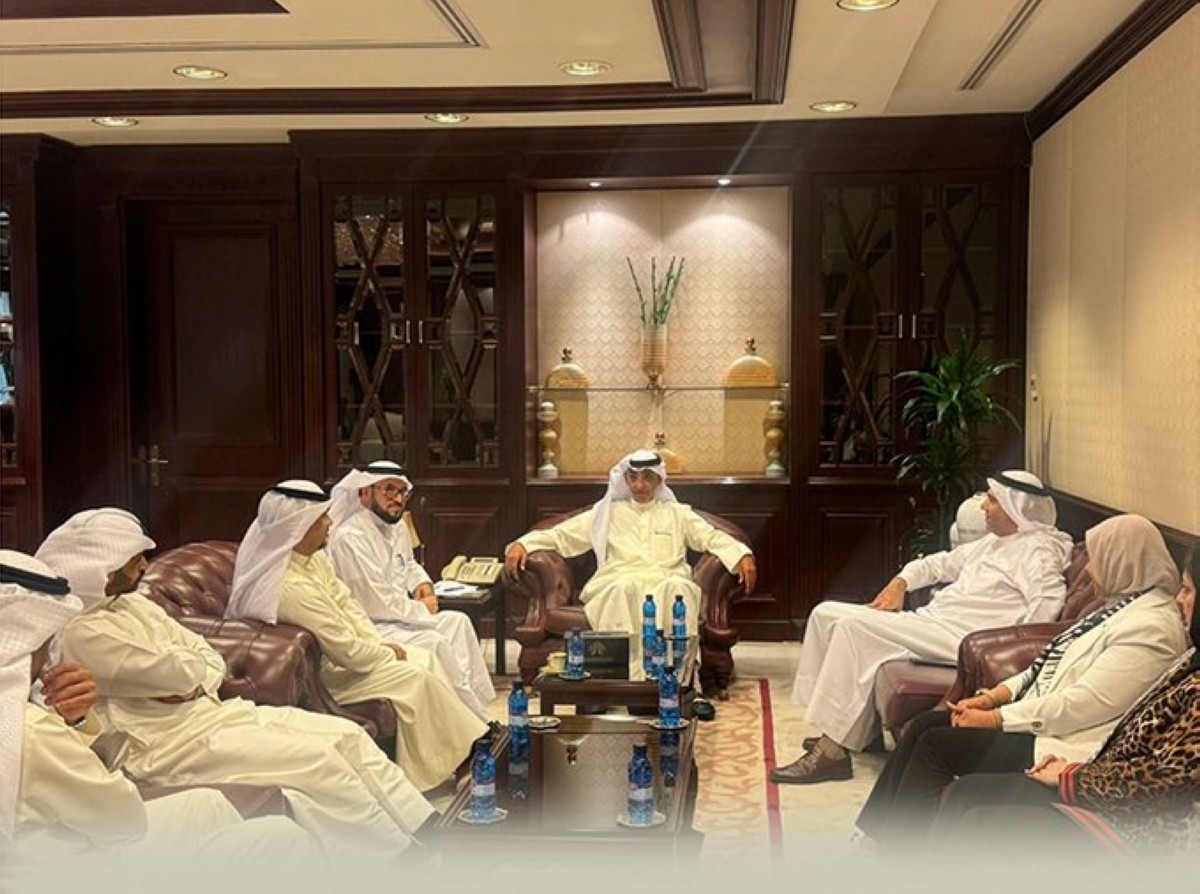 وزير الإسكان تفقد قطاعات الرعاية السكنية