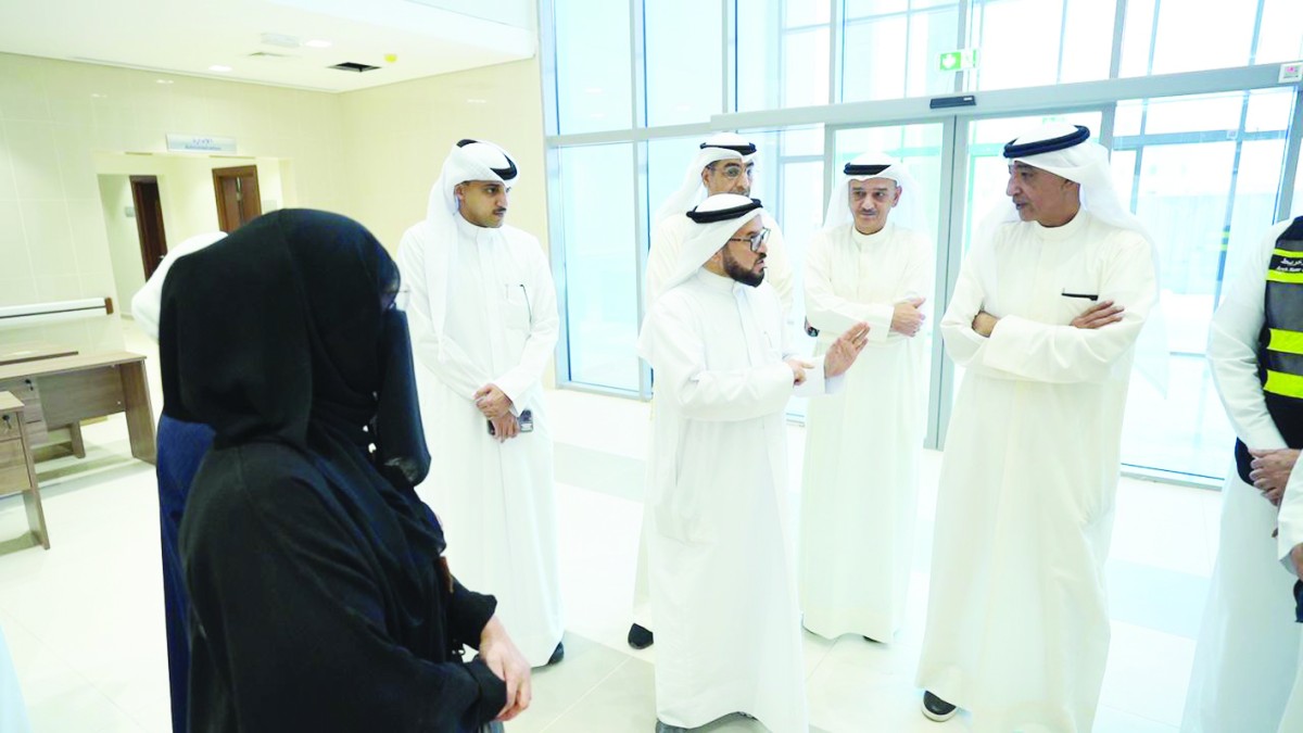 بوشهري لقياديي 'السكنية': تسريع تشغيل المرافق الحكومية في 'المطلاع' وإزالة التعديات