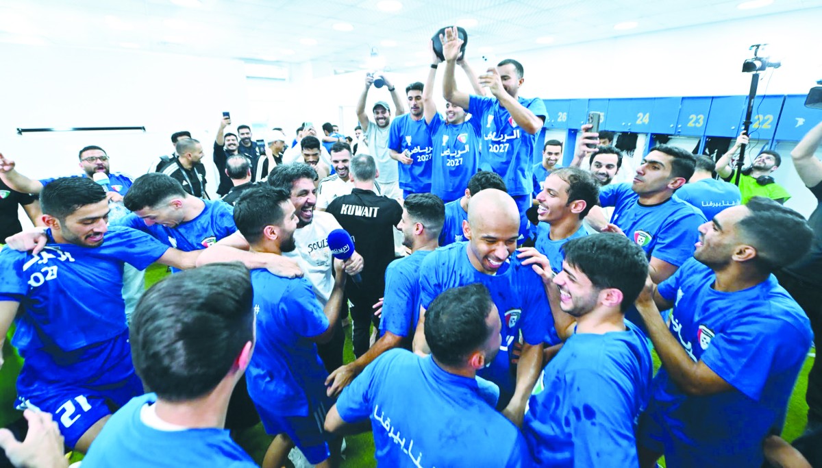 الشاهين: تأهل الأزرق يعيد الحياة للكرة الكويتية