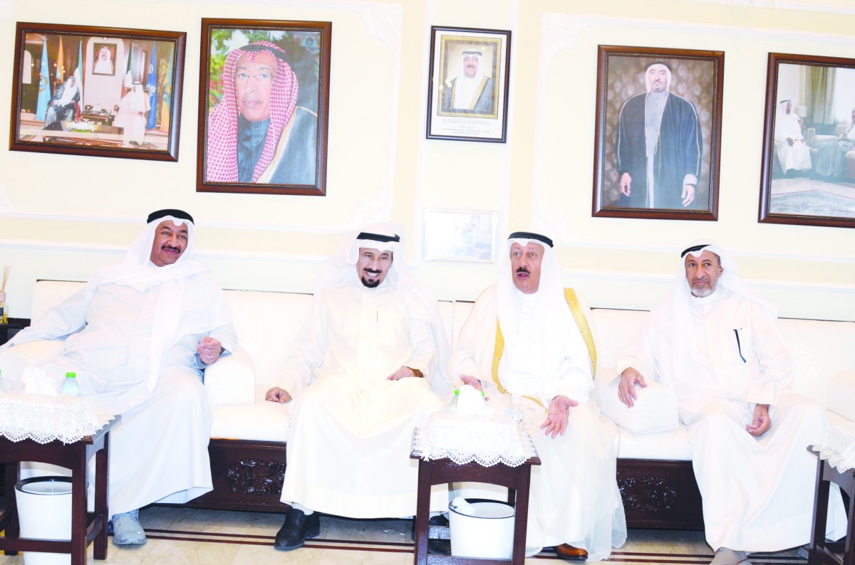 ديوان الدغيشم يستقبل المهنئين