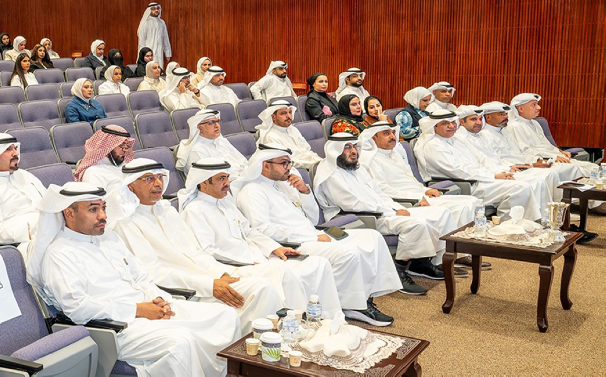 الأحمد: مسميات وظيفية جديدة لتعيين الخريجين في الجهات الحكومية