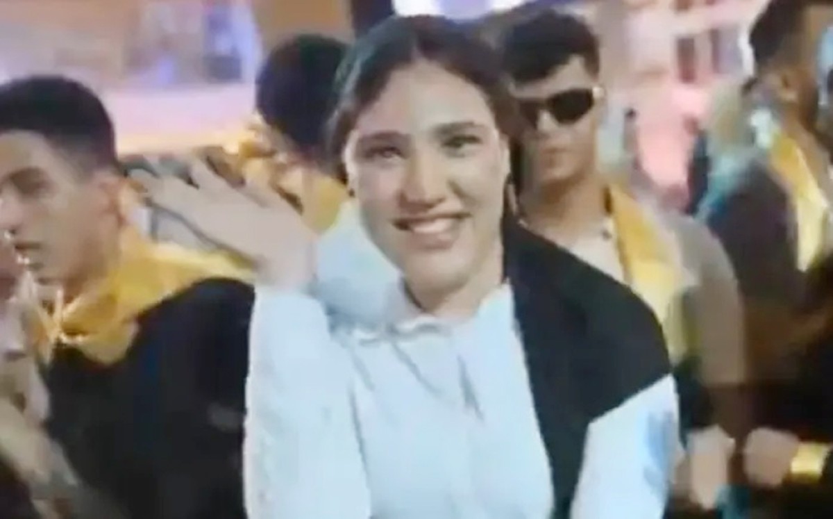 رقصة تخرُّج طالبة تثير جدلاً في مصر