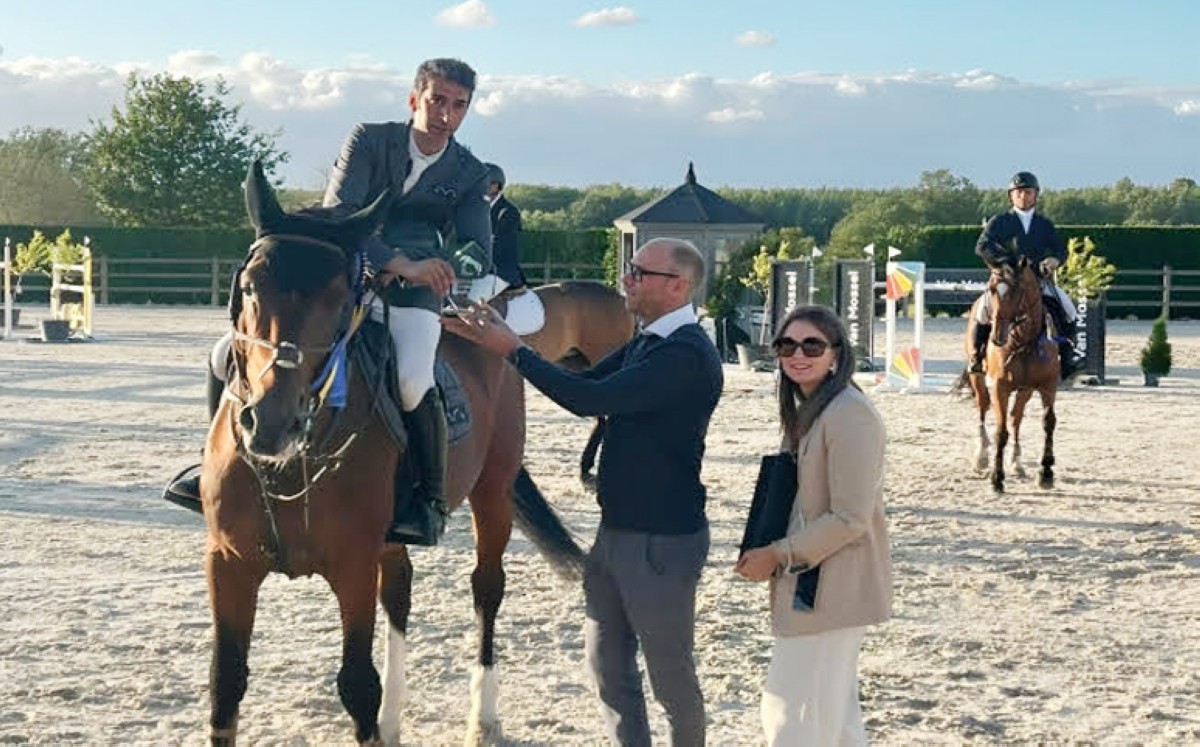 العوضي يتألق بفروسية بطولتي بلجيكا وهولندا