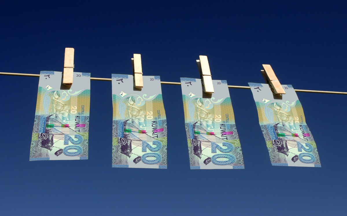 ثغرات غسل الأموال تهدد الكويت بارتداء الثوب الرمادي