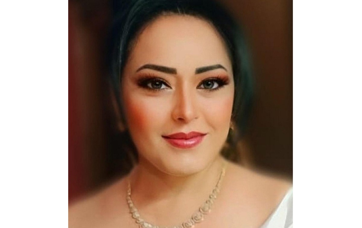 'إطلالة' هند تثير الجدل في 'القومي للمسرح'