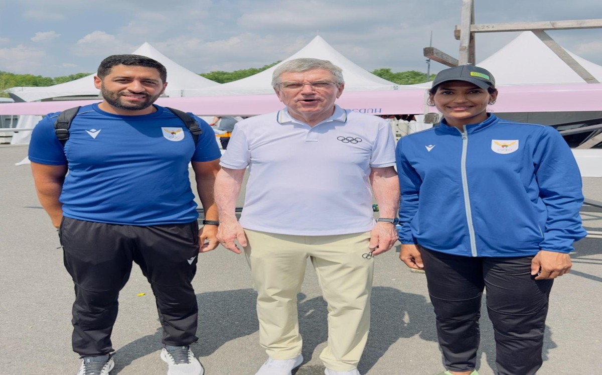 باخ يشيد بلاعبة التجديف سعاد الفقعان