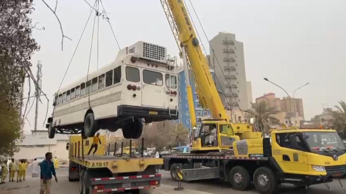 'البلدية': إنذار ورفع 93 سيارة مهملة في خيطان