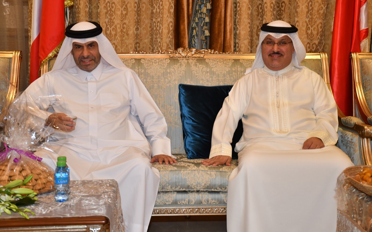 سفير البحرين لـ'السياسة': الديوانية تقليد كويتي أصيل