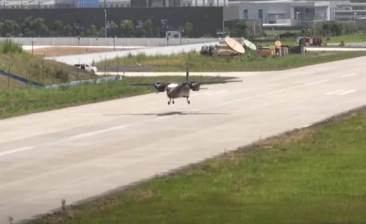 الصين تختبر أكبر طائراتها المسيرة للشحن