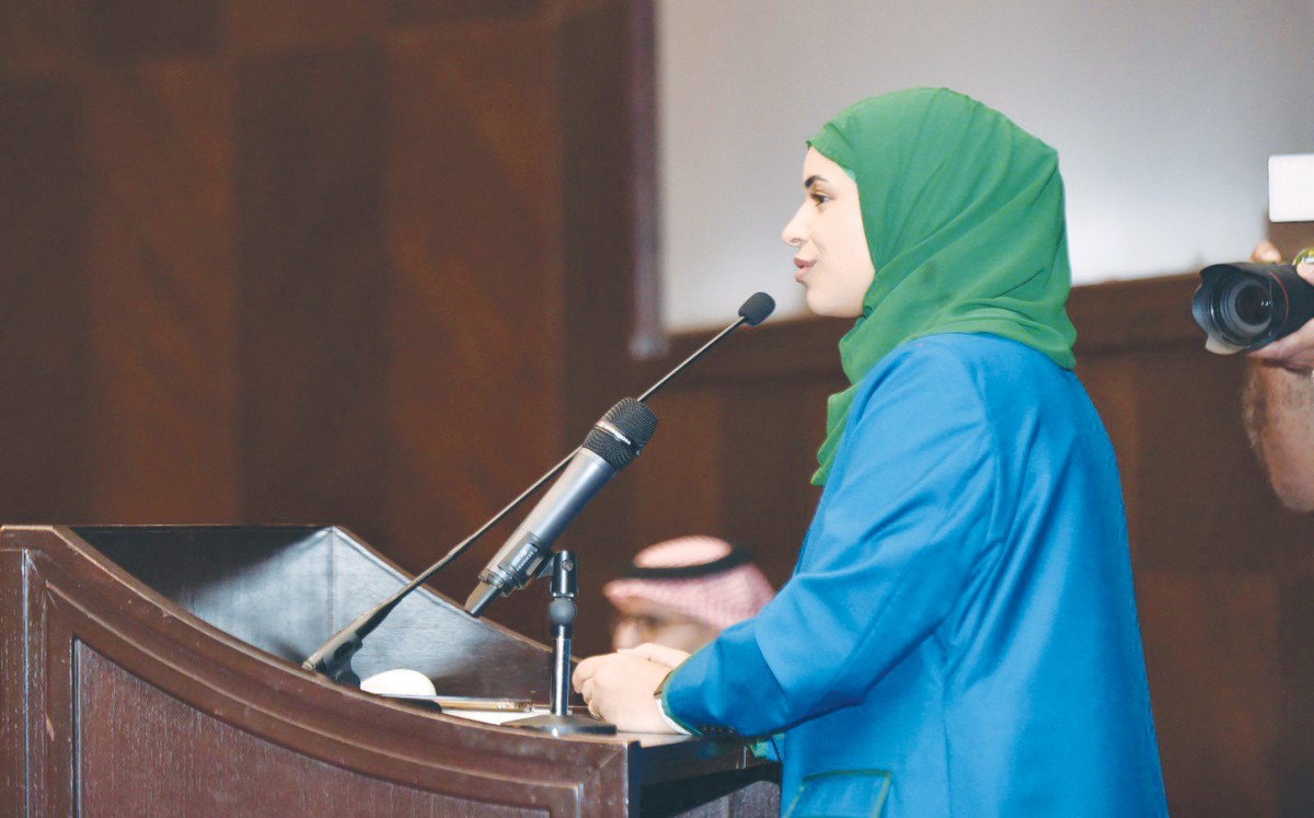 السعوديان الهميلي وبن يوسف... أنشدا شعرهما للحياة والخيال