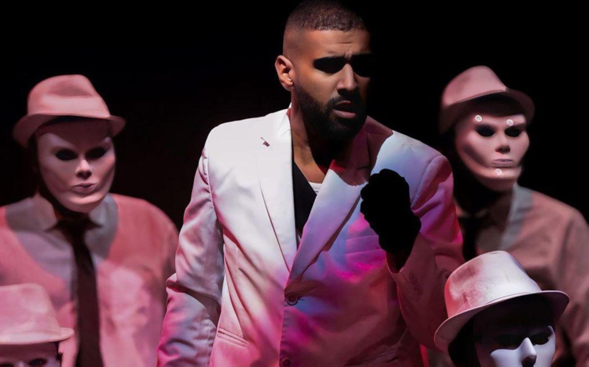 بدر محارب: استمعوا إلى الجيل الجديد ولا تبخلوا عليه بالنصيحة!