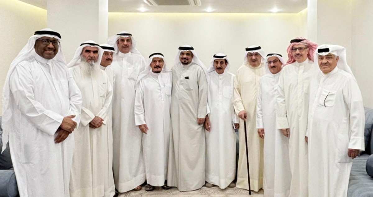 المطيري يجتمع مع رؤساء الجهراء