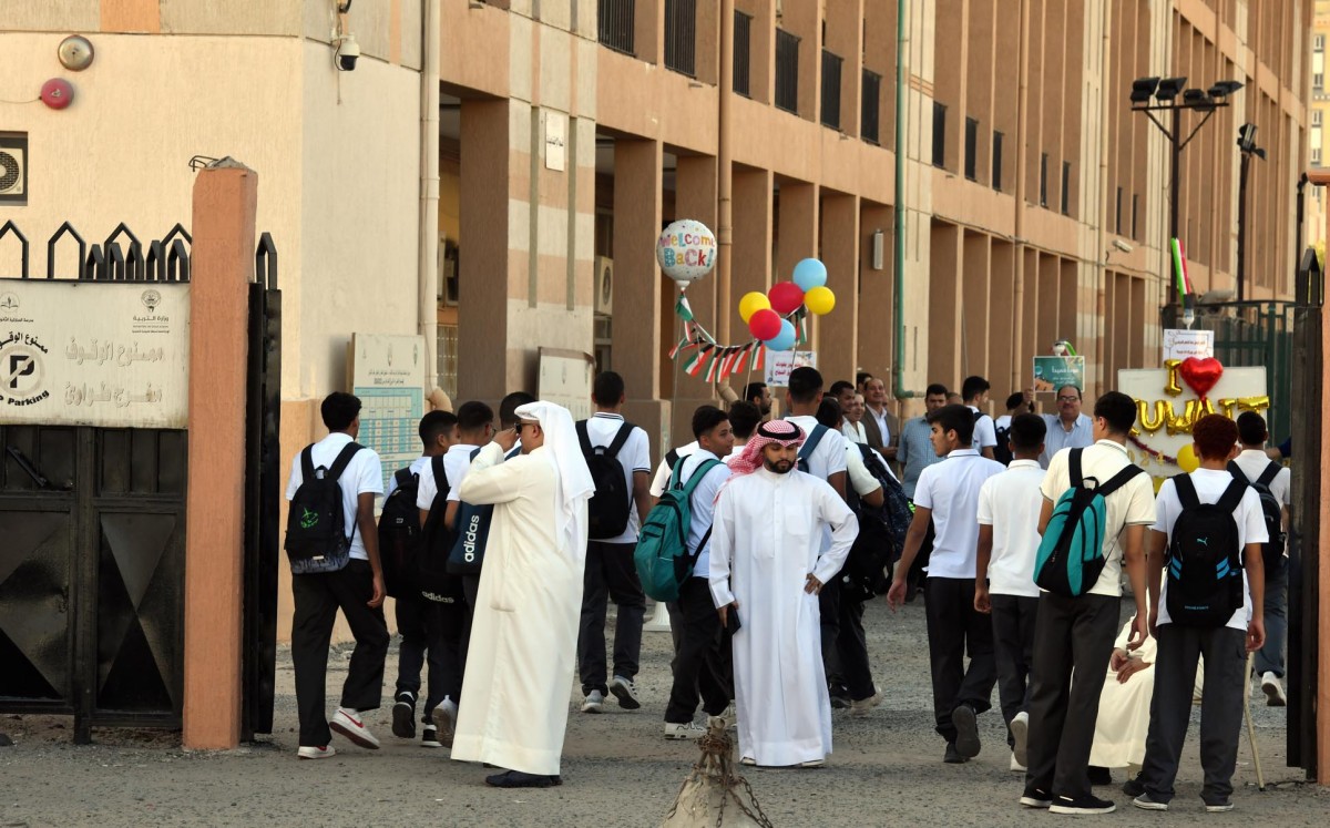 'ورد الجوري'... يزهر في مدارس الكويت