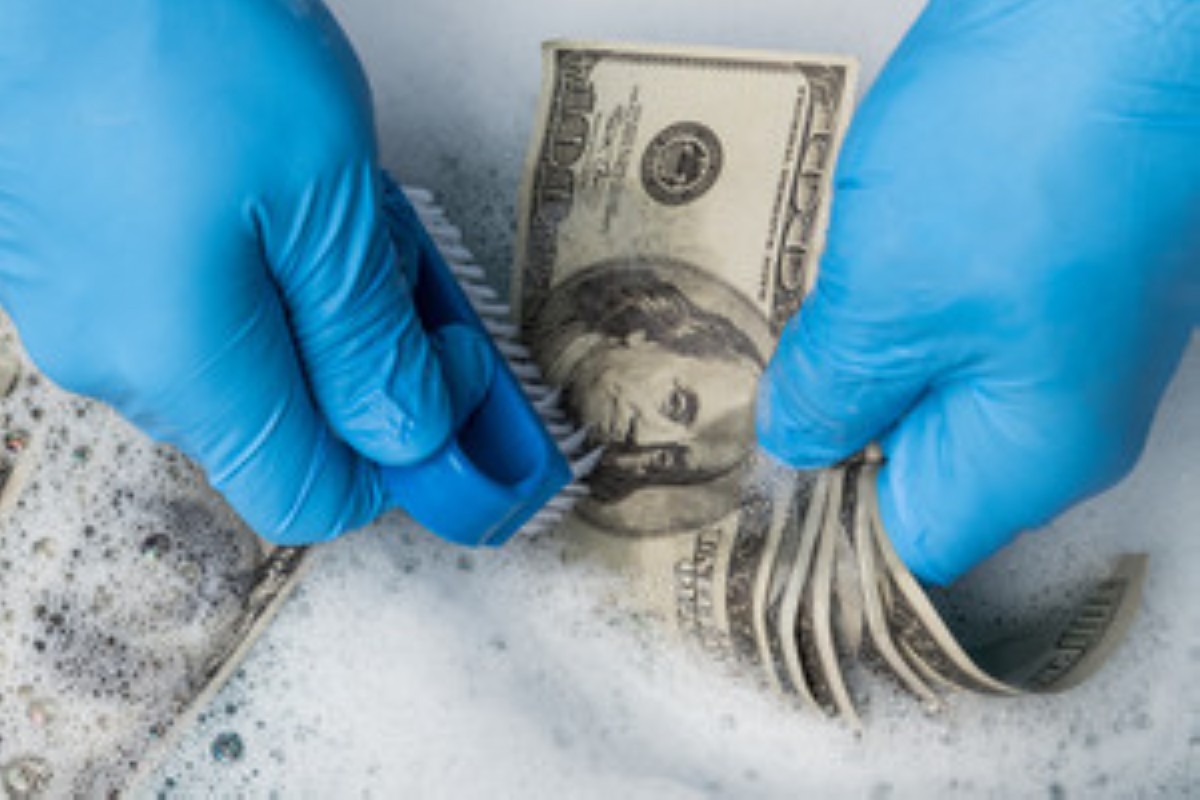 حظر شراء السيارات 'كاش' أول الغيث لمحاصرة 'غسل الأموال'