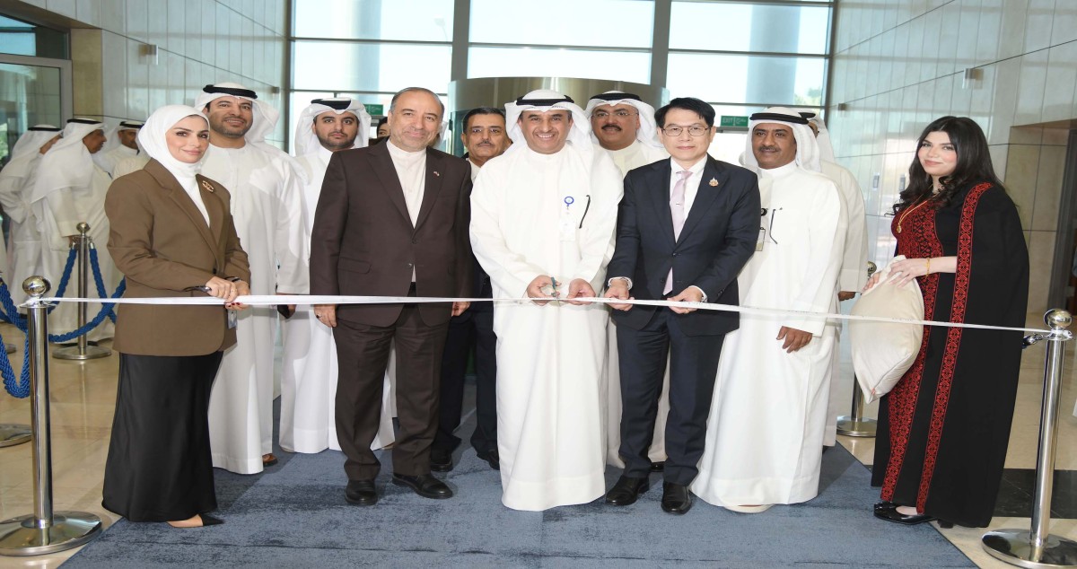 افتتاح معرض 'من قرارك  إلى استقرارك' في 'التطبيقي'