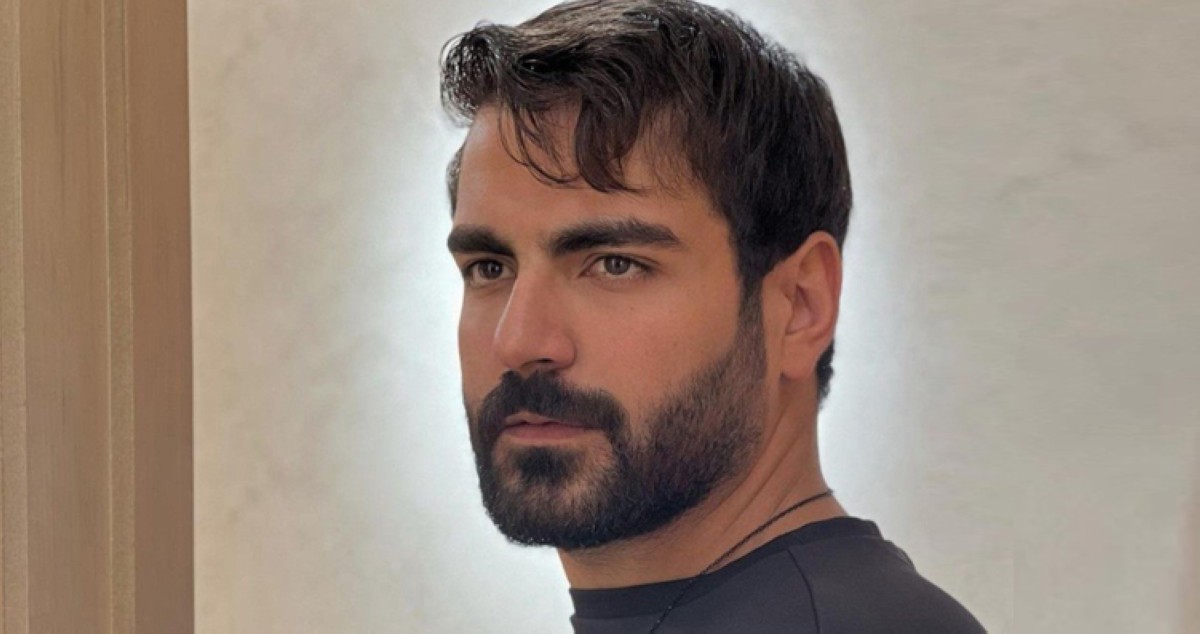 شجون الهاجري تمتدح عبدالله عبدالرضا