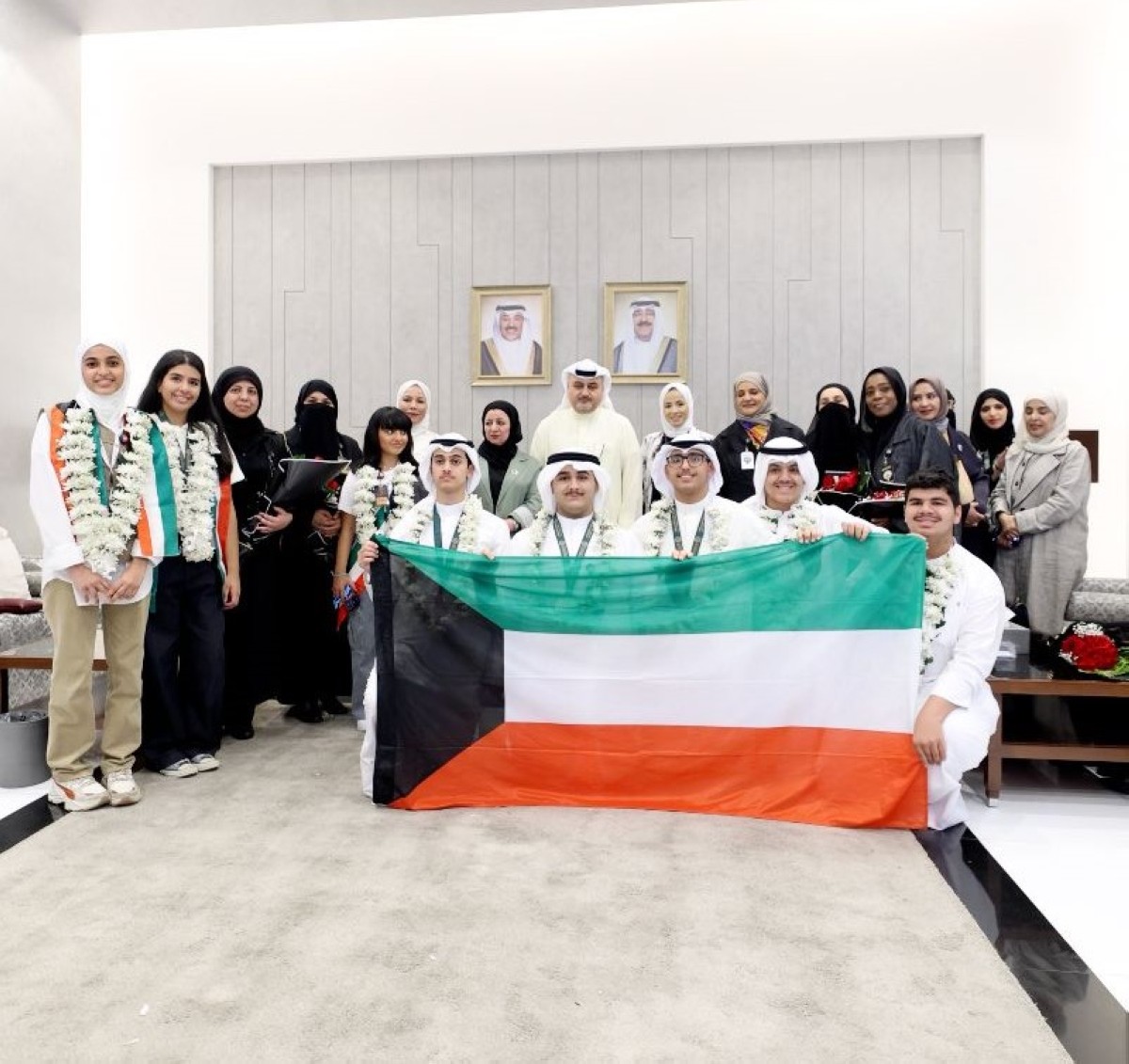 طلبة الكويت في 'الأولمبياد العلمي' عادوا إلى البلاد مُتوّجين بالذهب