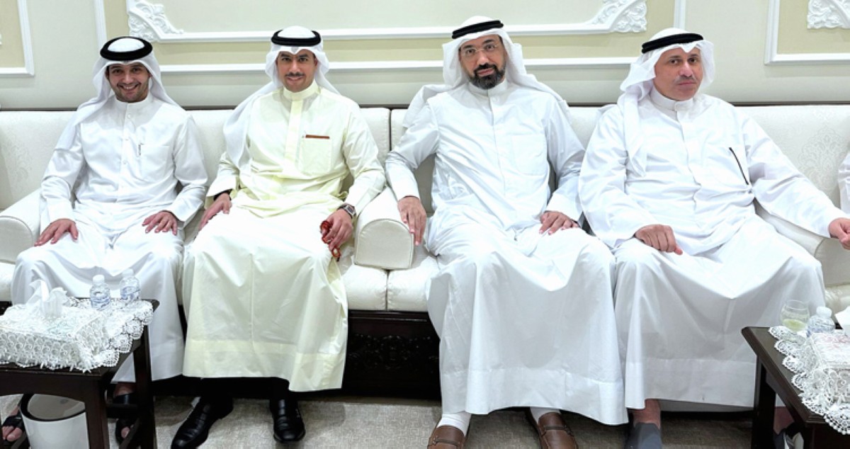 ديوان الدغيشم يحتضن روَّاده... والسفير الفرنسي