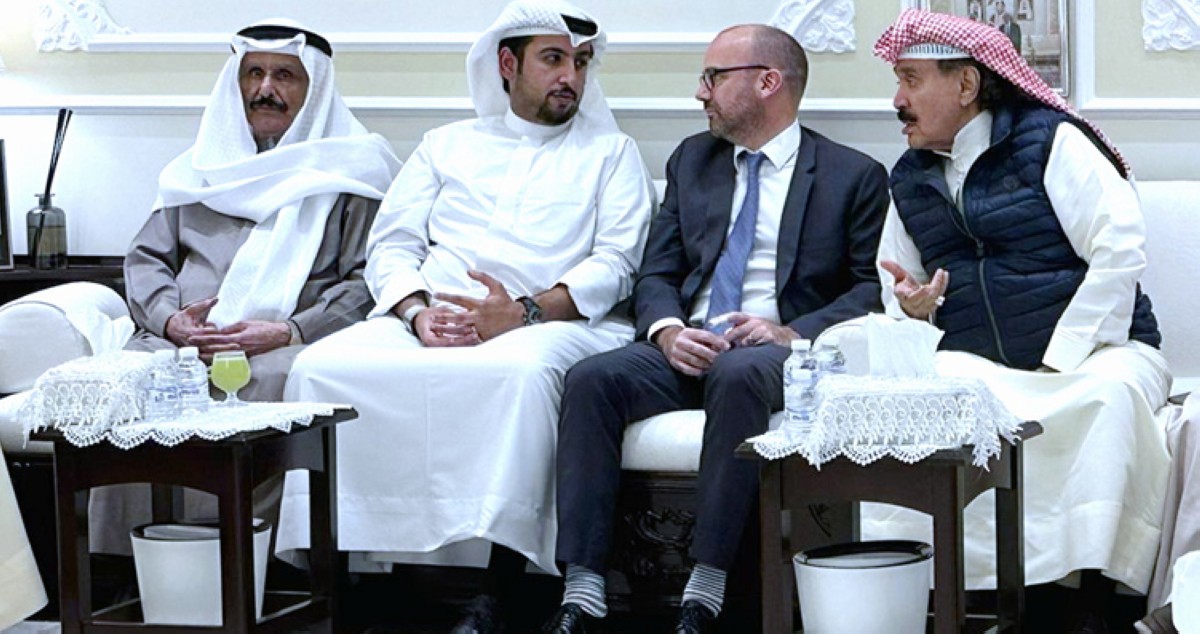 ديوان الدغيشم يحتضن روَّاده... والسفير الفرنسي