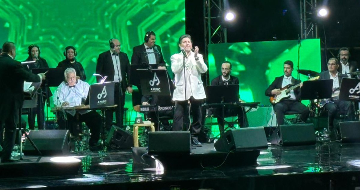 هاني شاكر سحر الجمهور وتامر عاشور أشعل الأجواء رومانسية بحديقة الشهيد