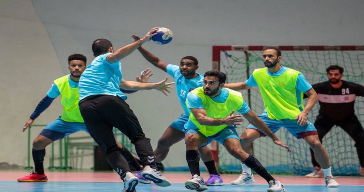 البرازيلي سانتيستا يدعم  'يد الأبيض'