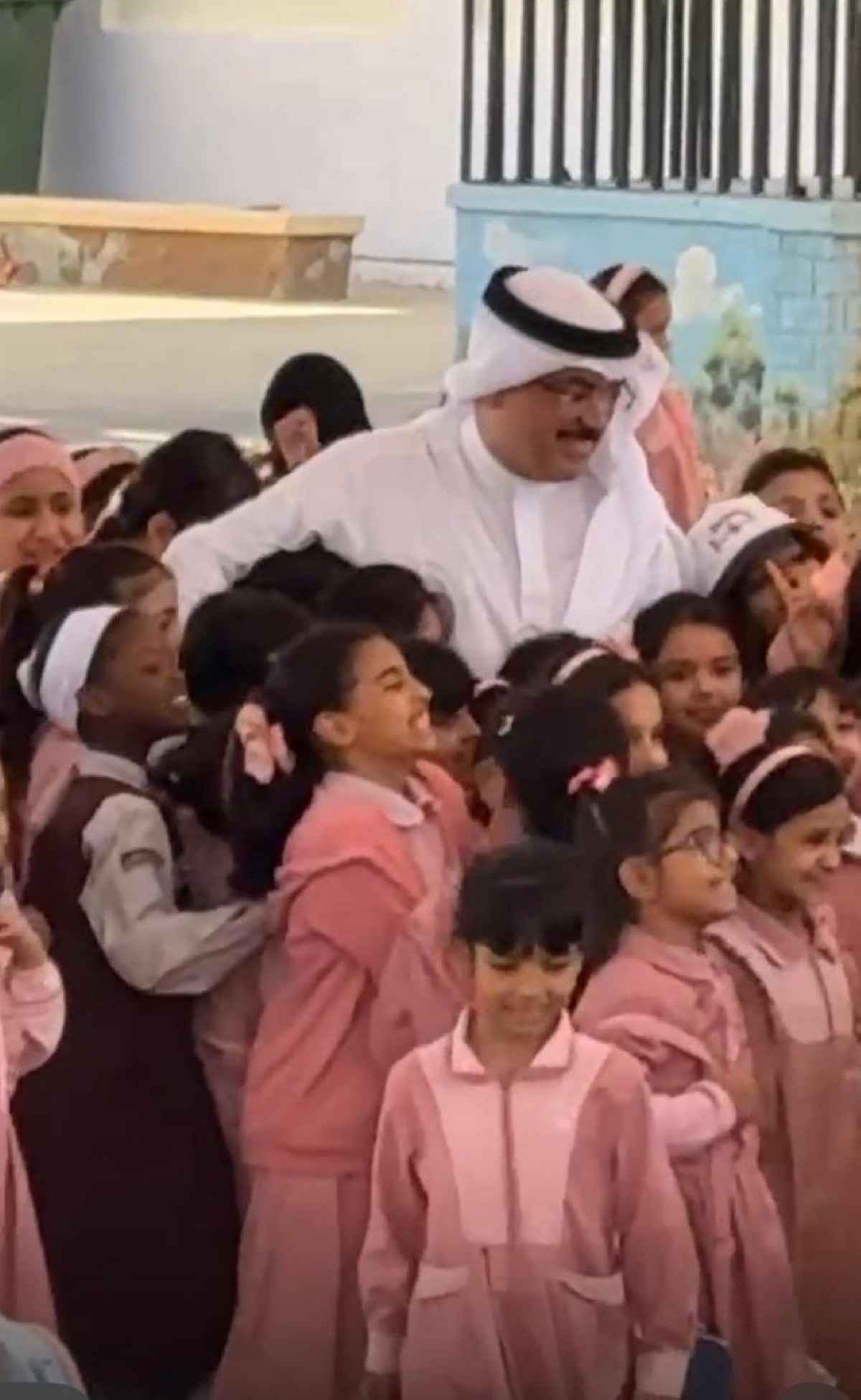 وزير التربية: زياراتي للمدارس مستمرة لضمان تقديم تعليم متميز