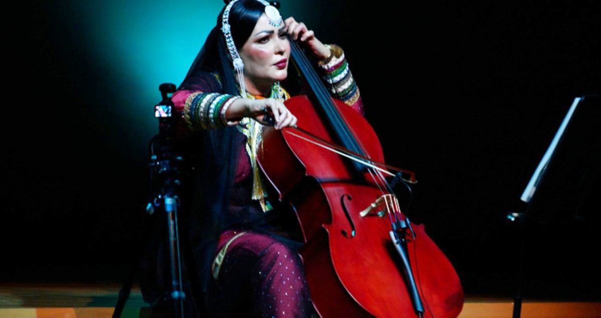 مريم المنجية... رسمت لوحات عانقت المشاعر بالعزف على التشيلو