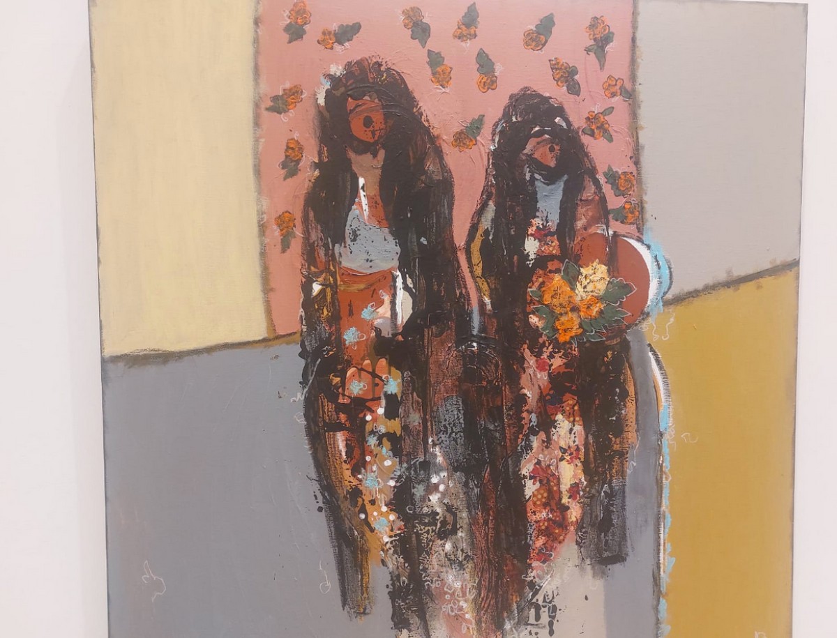 هناء الملا...  ترسم الجمال بأساليب تشكيلية متنوعة