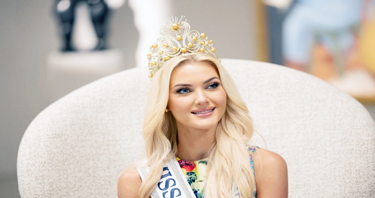 ملكة جمال الكون الجديدة تتعرض للانتقادات بسبب أغنية