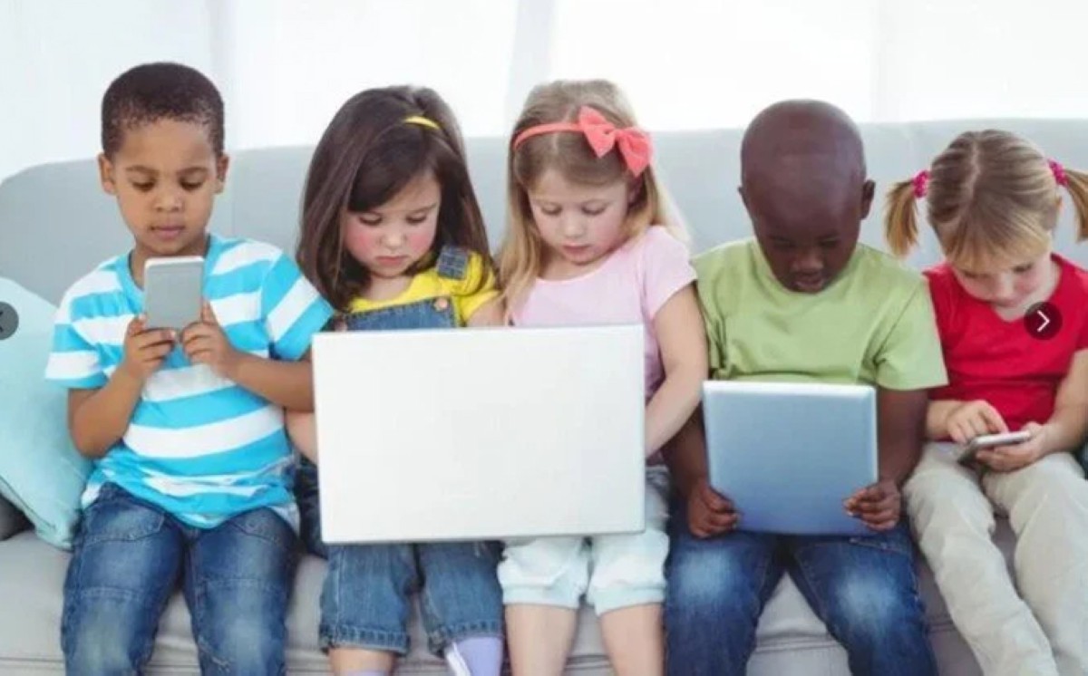 حظر وسائل التواصل الاجتماعي للأطفال دون 16 عاماً في استراليا