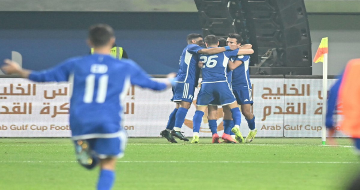 'الأزرق' و'العنابي'... ليلة حسم